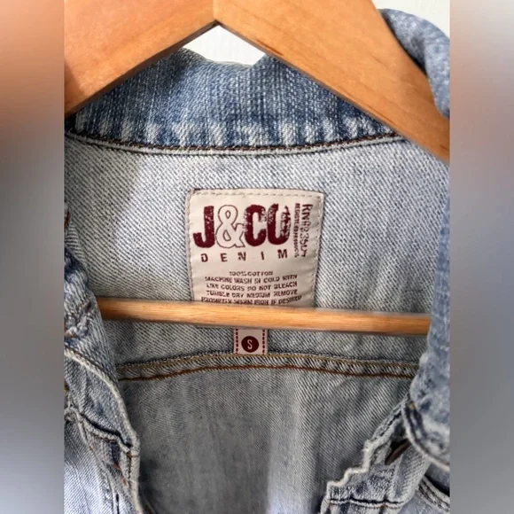 J&Co Jean Jacket Size S - Picture 2 of 6